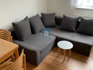 Pronájem bytu 2+kk, Praha, Hostavická, 30 m2