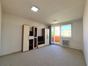 Pronájem bytu 1+1, Hrušovany u Brna, Sídliště, 35 m2