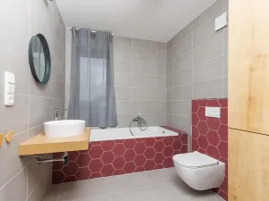 Pronájem atypického bytu, Sedlec, 73 m2