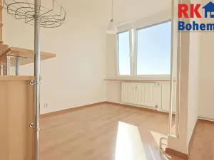 Pronájem bytu 3+1, Praha - Prosek, Vysočanská, 84 m2