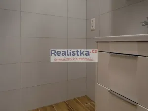 Pronájem bytu 3+1, Plzeň, Pod Záhorskem, 77 m2
