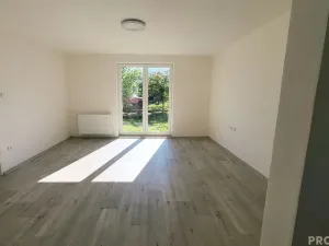 Pronájem bytu 2+1, Komorní Lhotka, 60 m2