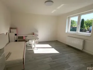 Pronájem bytu 2+1, Komorní Lhotka, 60 m2