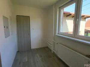 Pronájem bytu 2+1, Komorní Lhotka, 60 m2