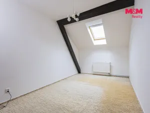 Pronájem obchodního prostoru, Nový Bor, Tržní náměstí, 108 m2