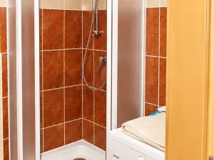 Pronájem bytu 2+kk, Praha - Malešice, Marciho, 58 m2