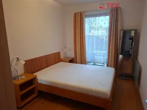 Pronájem bytu 2+kk, Praha - Uhříněves, V bytovkách, 60 m2