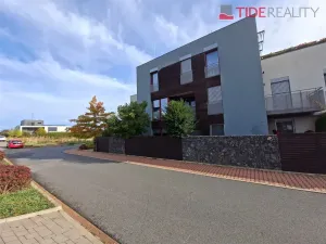 Pronájem bytu 2+kk, Praha - Uhříněves, V bytovkách, 60 m2