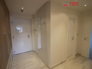 Pronájem bytu 2+kk, Praha - Smíchov, U Nikolajky, 61 m2