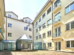 Pronájem kanceláře, Praha, Soukenická, 212 m2