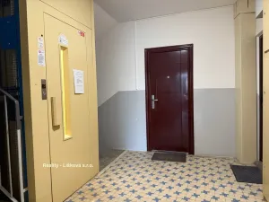 Pronájem bytu 3+1, Ústí nad Labem - Střekov, Kamenná, 65 m2