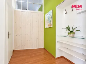 Prodej bytu 1+1, Karlovy Vary, Západní, 41 m2