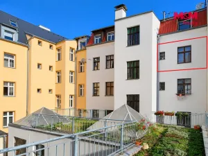Prodej bytu 1+1, Karlovy Vary, Západní, 41 m2