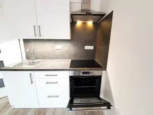 Pronájem bytu 1+kk, Zlín, Větrná, 27 m2