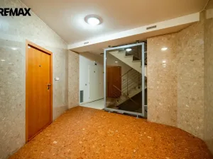 Pronájem bytu 2+kk, Praha - Smíchov, Pod Hybšmankou, 53 m2
