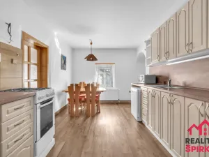 Prodej rodinného domu, Lukavice, 213 m2