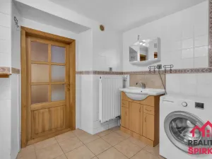 Prodej rodinného domu, Lukavice, 213 m2