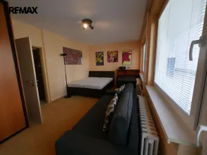 Pronájem bytu 1+1, Praha - Strašnice, Pod Třebešínem, 30 m2