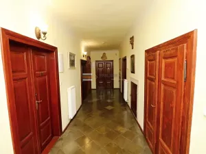 Pronájem bytu 1+1, Uhlířské Janovice, Václavské náměstí, 55 m2