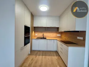 Pronájem bytu 2+kk, Kladno, Engerth, 59 m2