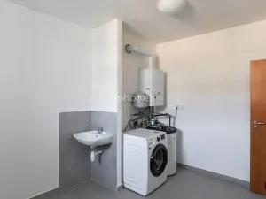 Pronájem bytu 4+kk, Praha - Liboc, U silnice, 200 m2