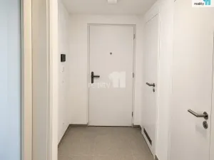 Prodej bytu 2+kk, Praha - Modřany, Kolmanova, 51 m2