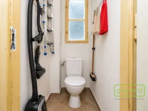 Prodej bytu 2+kk, Praha, V háji, 58 m2