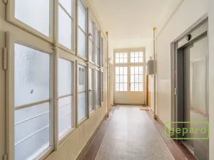 Prodej bytu 2+kk, Praha, V háji, 58 m2