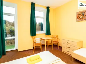 Prodej ubytování, Smolné Pece, 1015 m2
