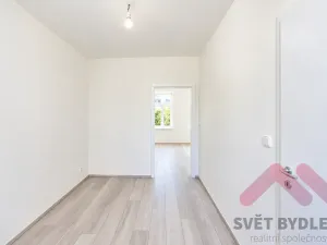 Pronájem bytu 3+1, Praha - Zbraslav, Žitavského, 65 m2