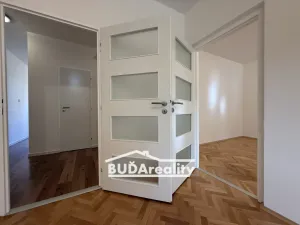 Pronájem bytu 2+1, Zlín, M. Knesla, 55 m2