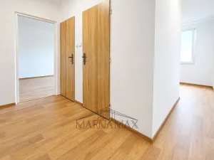 Prodej bytu 2+1, Chomutov, Holešická, 62 m2