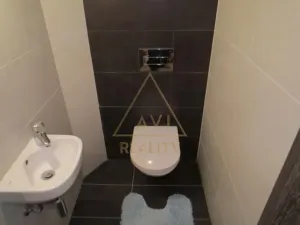 Pronájem bytu 1+1, Praha - Holešovice, Heřmanova, 36 m2