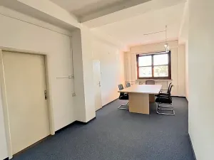 Pronájem kanceláře, Uherské Hradiště, Tř. Maršála Malinovského, 43 m2
