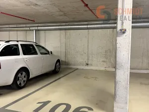 Pronájem garážového stání, Brno, Lidická, 15 m2