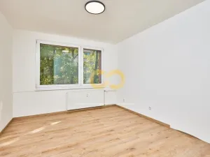Prodej bytu 1+kk, Prachatice, nám. Přátelství, 40 m2