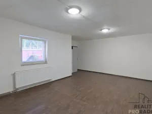 Pronájem bytu 6+kk a větší, Brno, Hvězdová, 211 m2