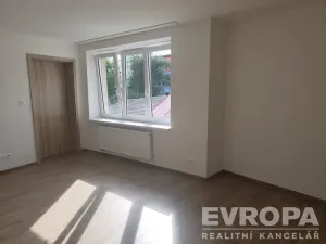 Pronájem bytu 2+kk, Bystřice nad Pernštejnem, Bratrská, 48 m2