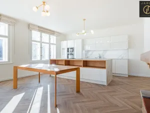 Prodej bytu 4+kk, Praha - Dejvice, V Šáreckém údolí, 129 m2