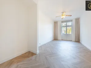 Prodej bytu 4+kk, Praha - Dejvice, V Šáreckém údolí, 129 m2