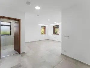 Pronájem kanceláře, Velké Přítočno, 350 m2
