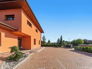 Prodej kanceláře, Velké Přítočno, 350 m2