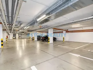 Pronájem bytu 2+kk, Praha - Smíchov, Štorkánova, 55 m2