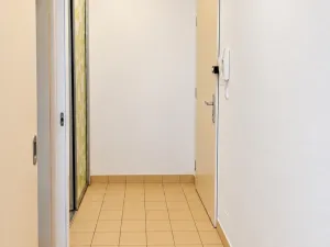 Pronájem bytu 1+kk, Praha - Hostavice, U Hostavického potoka, 40 m2