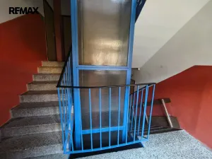 Prodej bytu 1+1, Loket, Sportovní, 36 m2