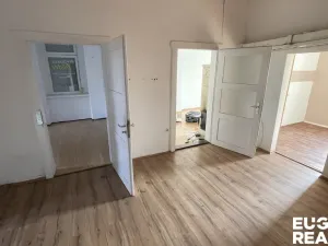 Prodej činžovního domu, Ebersbach, Německo, 300 m2