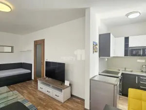 Pronájem bytu 1+kk, Kolín - Kolín III, Václavská, 30 m2