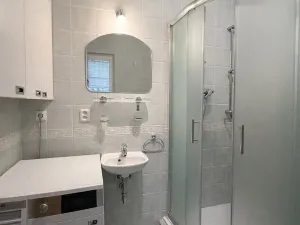 Pronájem rodinného domu, Křenice, V Pálce, 116 m2