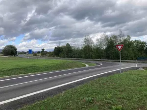 Prodej pozemku, Ostrov, Hroznětínská, 697 m2