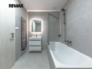 Pronájem bytu 2+kk, Kladno, Veleslavínova, 39 m2